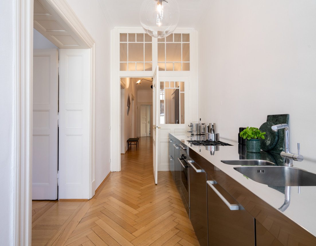 WEB Christine Mones 7